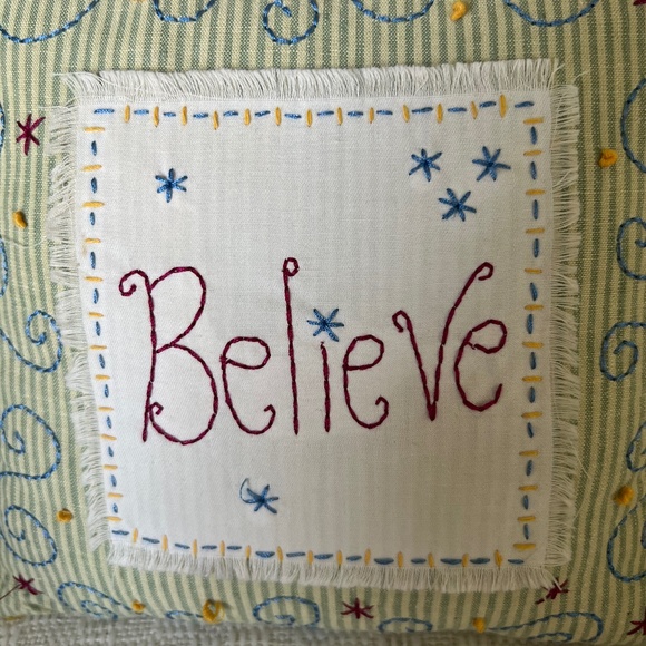2 Piece Set - Small Inspirational Pillows - Picture 2 of 4